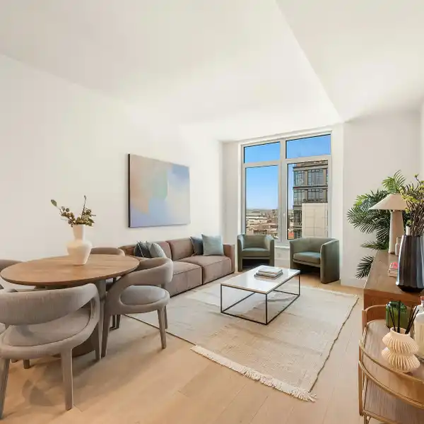 MODERN PENTHOUSE WITH SKYLINE VIEWS AND ROOFTOP LUXURY