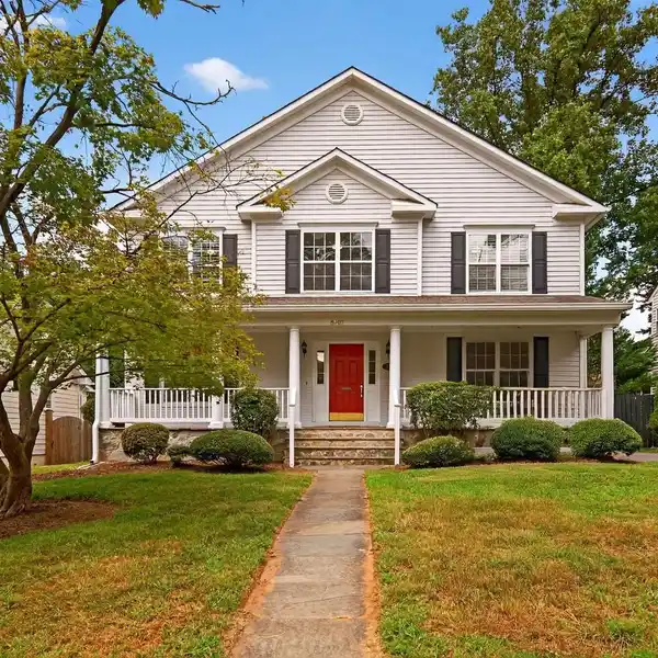 STYLISH PROPERTY WITH EUROPEAN FLAIR