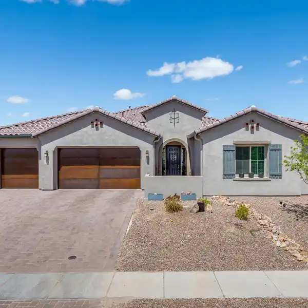BEAUTIFULLY DESIGNED SINGLE-STORY HOME