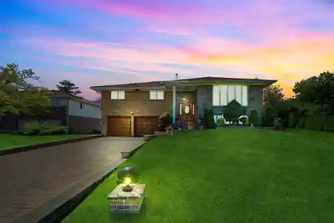 Stunning and Spacious High Ranch