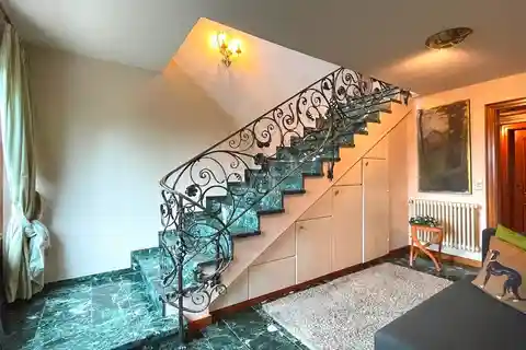 Breathtaking Villa Offering Luxury and Comfort