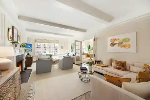 Classic Eight-room Residence in the Heart of Carnegie Hill