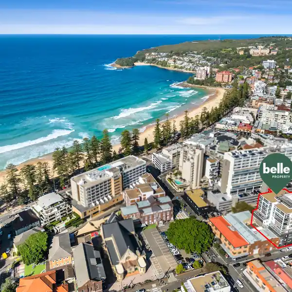 LUXURY BEACHSIDE APARTMENT STEPS FROM MANLY BEACH