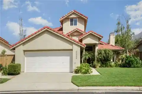 Gorgeously Upgraded Home in Country Meadows