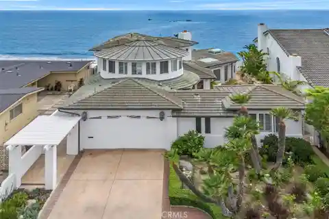 Stunning Oceanfront Estate with Panoramic Views