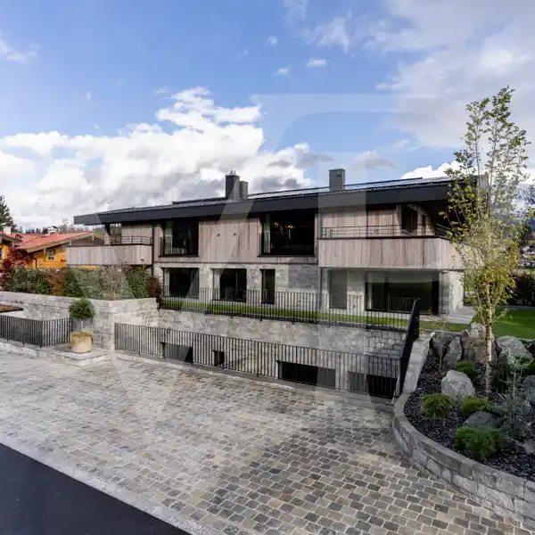 HIGH-QUALITY CHALET IN A SOUGHT-AFTER LOCATION