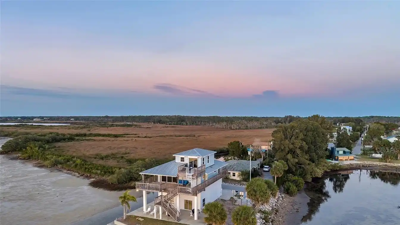 Hidden Waterfront Retreat