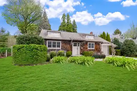 Lovely Rental on a Quaint Village Street