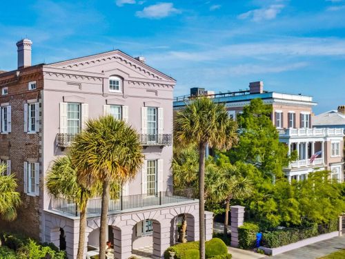 How does a native Charlestonian get married at home? Luxuriously!, Charleston, SC