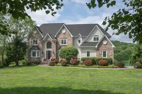 Lovely Open-Plan Colonial Home