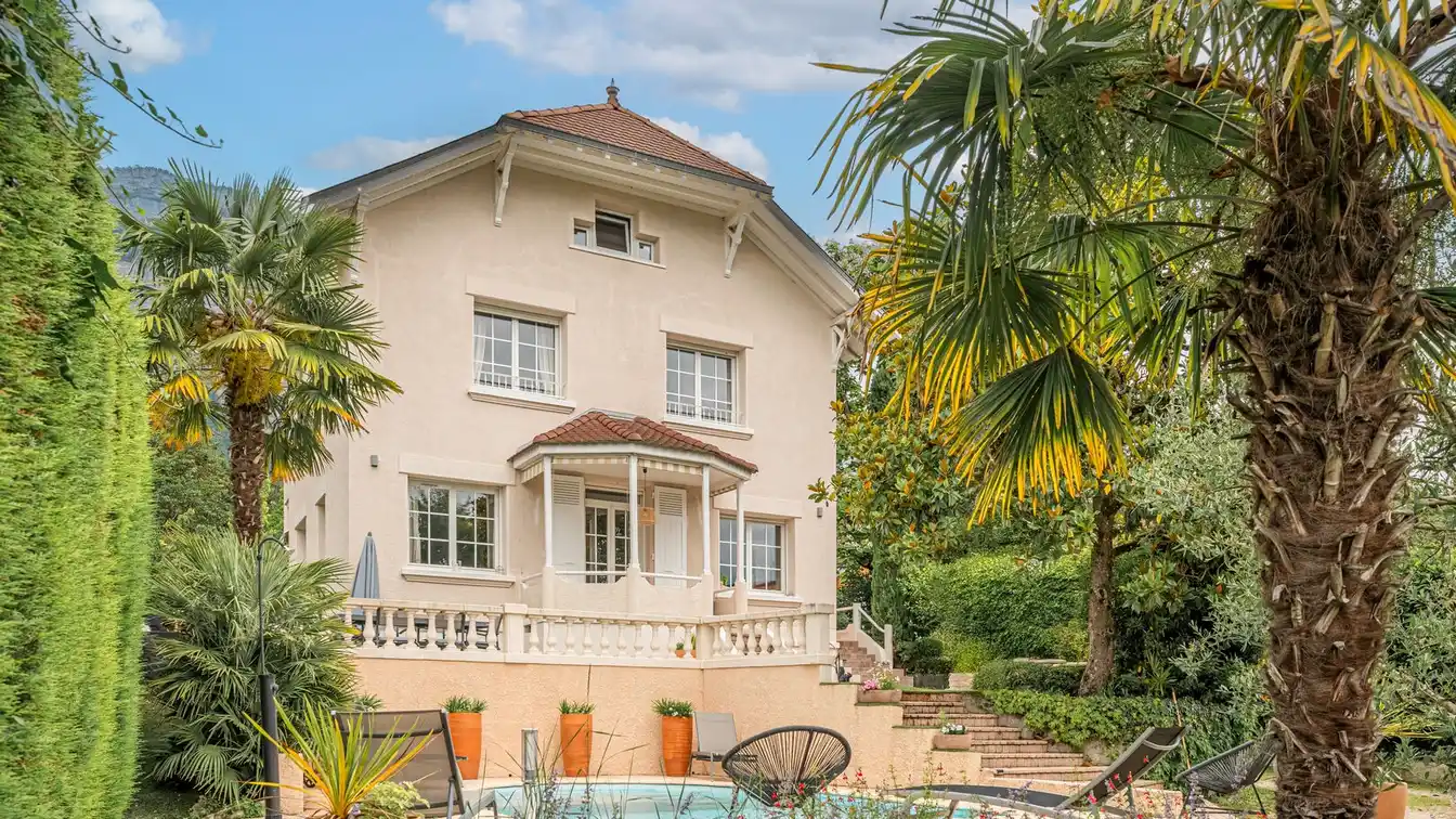 Contemporary Living with Rich Character