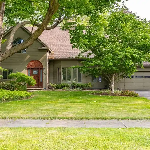 RARE OPPORTUNITY BESIDE FAMED OAK HILL