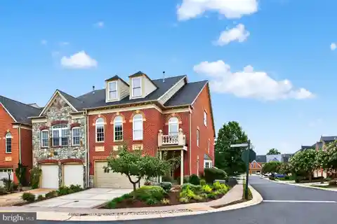 Beautifully Updated Residence in River Creek