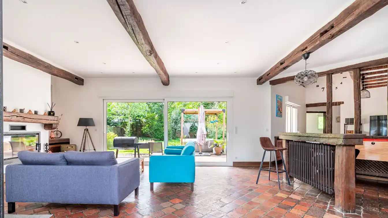 Charming Property in Sought-after Neighborhood