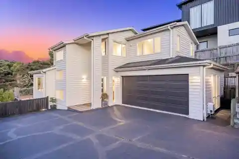 Modern Sophistication with Flexible Family Living