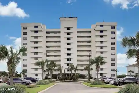 Oceanfront Condo Offering Direct Beach and Pool Access