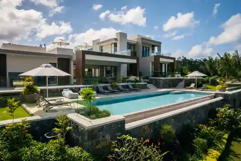 Contemporary Elegance in Anahita