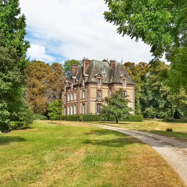 HAVEN OF NATURE AND AUTHENTICITY