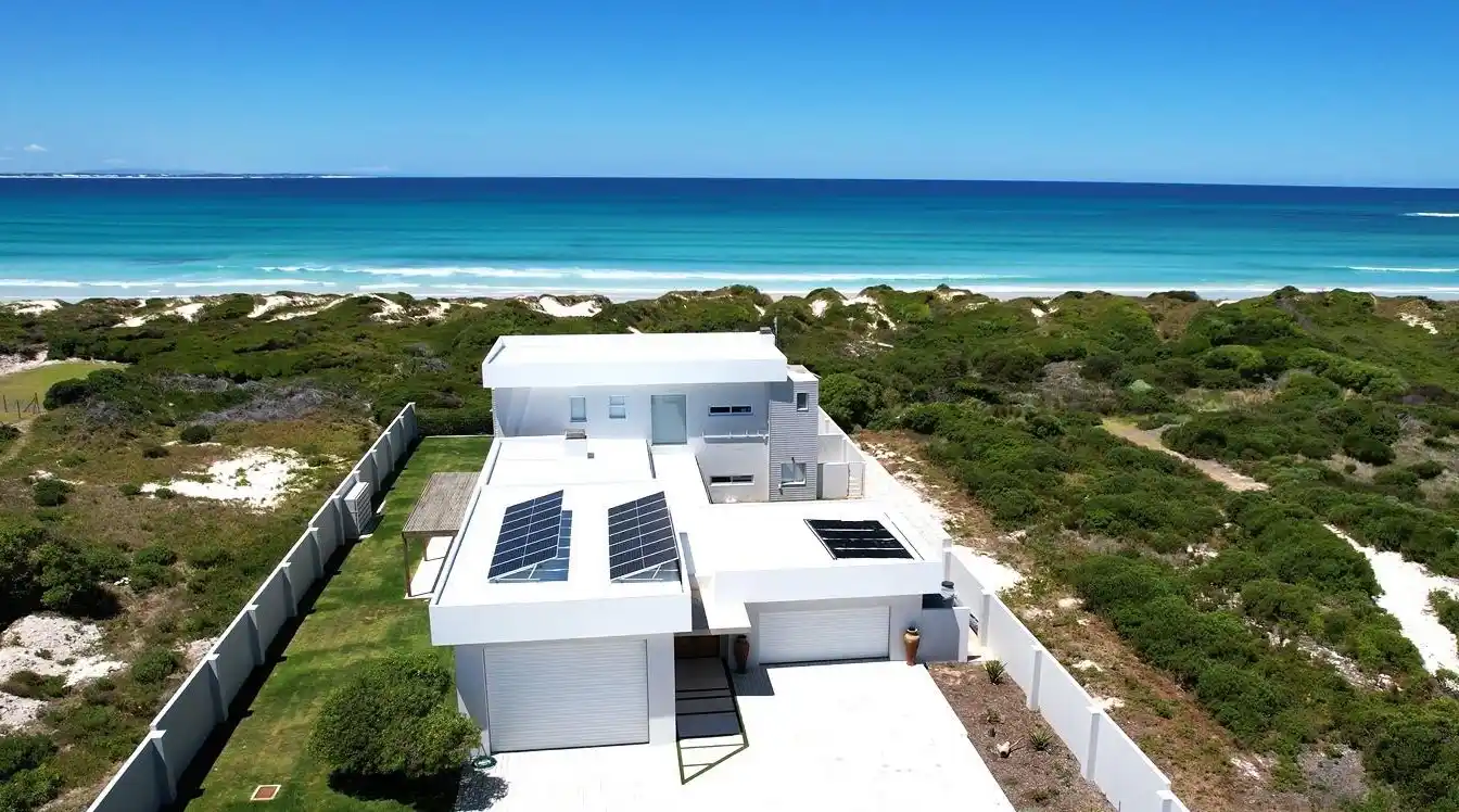 An Unparalleled Oceanfront Lifestyle