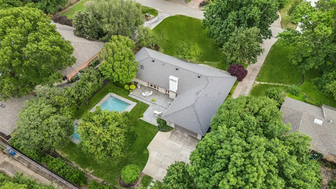 Interior Lot in Prime Location