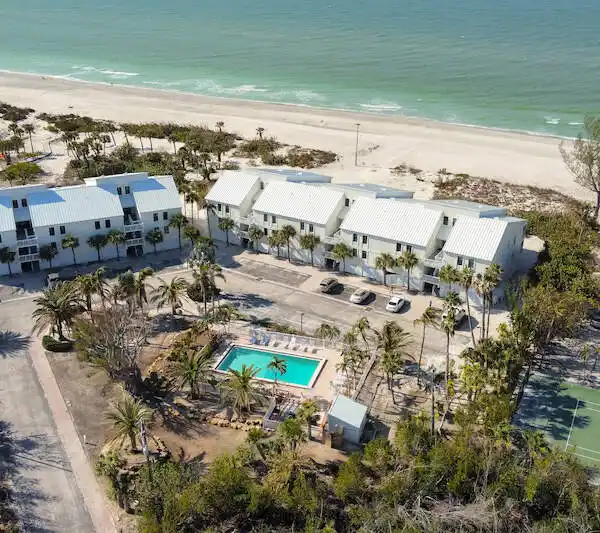 BEACH VILLA WITH DIRECT GULF VIEWS