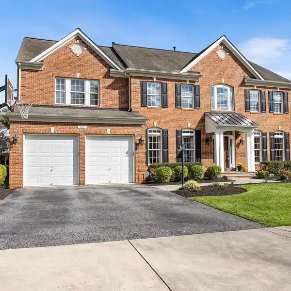 METICULOUS COLONIAL ON COVETED CUL-DE-SAC