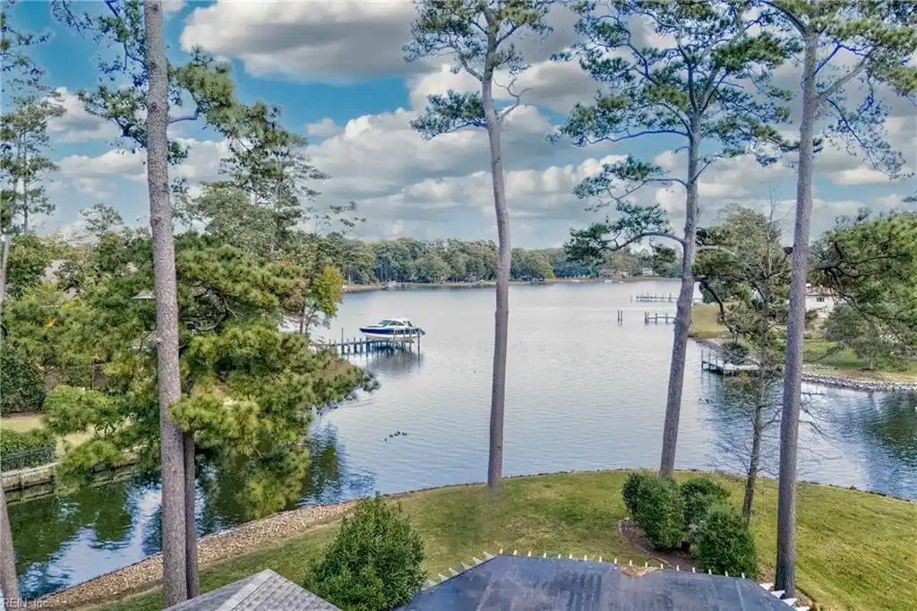 Waterfront Sanctuary in Birdneck Point