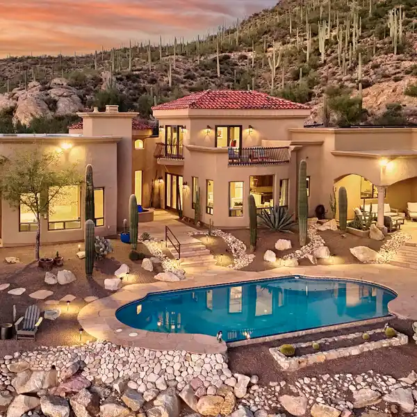 EXCEPTIONAL LUXURY RESIDENCE IN A GATED COMMUNITY