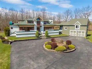 Spectacular Architect-designed Estate in a Natural Paradise