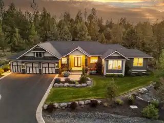 Single-Level Luxury with Golf Course Views