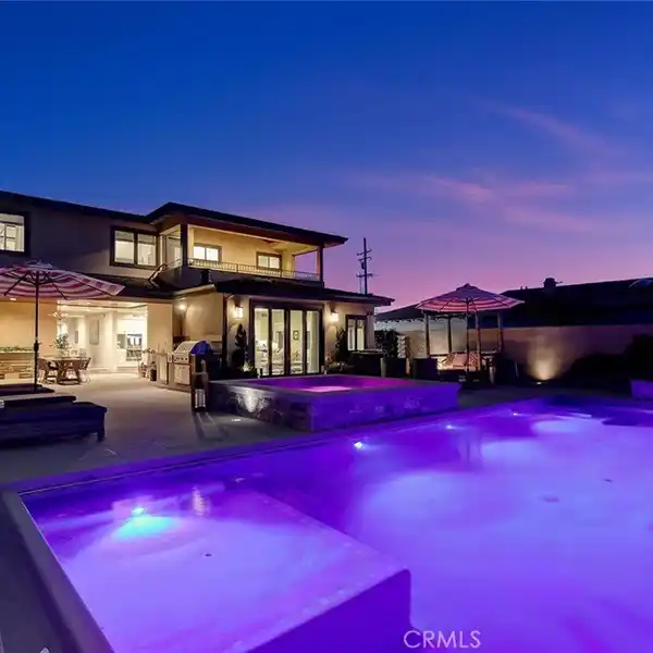 THOUGHTFULLY DESIGNED COASTAL CONTEMPORARY HOME