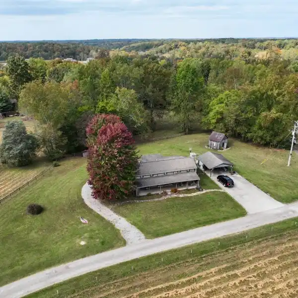 1800S LOG CABIN REIMAGINED FOR TODAY