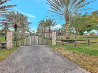 Horse Country Paradise in Southwest Ranches
