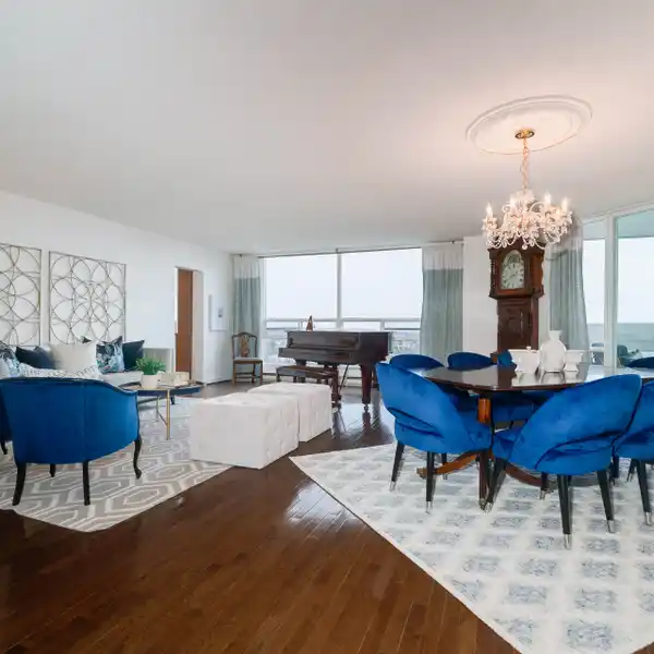 SPACE AND COMFORT IN THE HEART OF FOREST HILL
