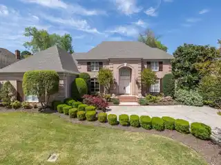 Spectacular Glenalden Lake Views