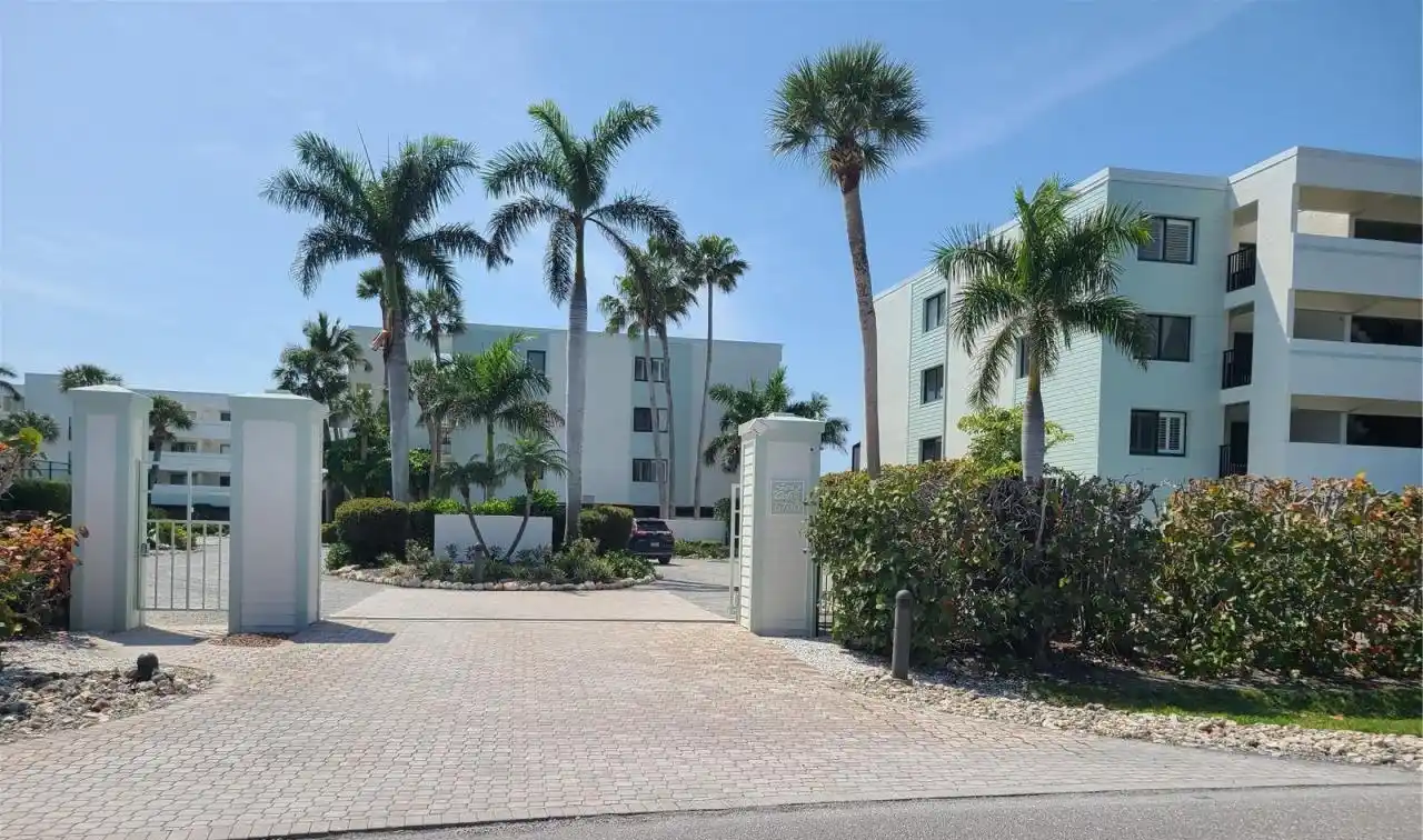 Exquisite Condo in Gated Sea Oats