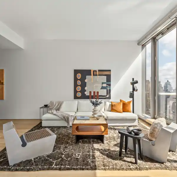 MASTERFULLY CRAFTED CONDO