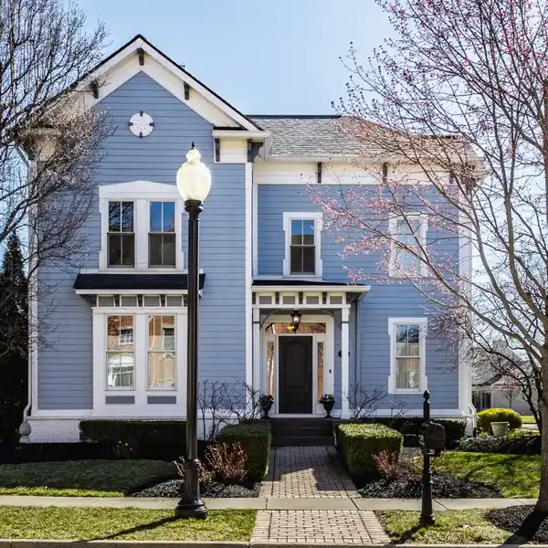 SPACIOUS VILLAGE RETREAT WITH PRIVATE BACKYARD