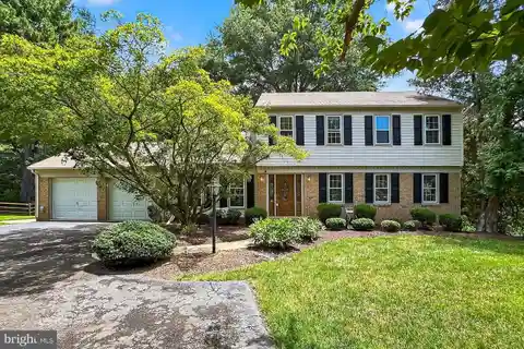 Move-In Ready Home in Prime Neighborhood