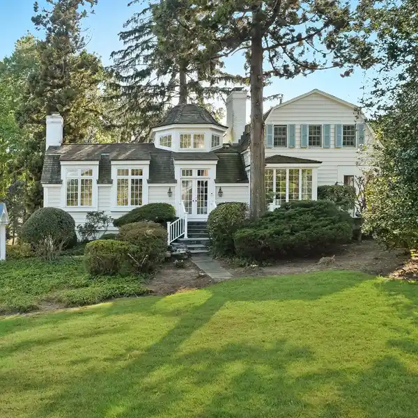 DISTINGUISHED COLONIAL REVIVAL RESIDENCE