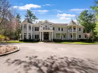 Retreat-like Home Available for Rent
