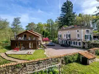 Historic Manor in Nature’s Dreamlike Embrace