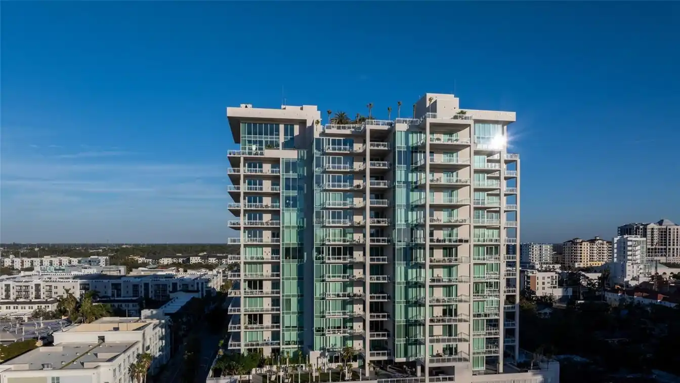 Magnificent Home in the Sky