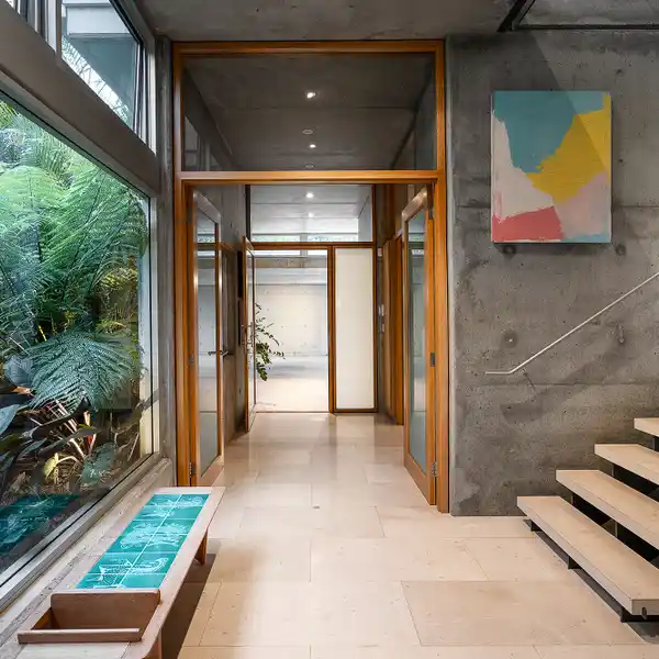 A LUXURIOUS WORLD OF ITS OWN