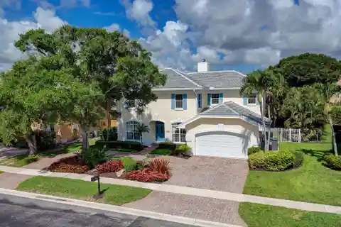 Spacious Well-Designed Pool Home