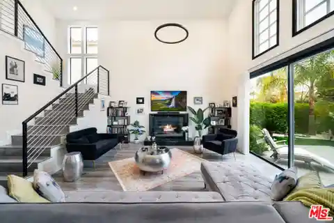 Modern Luxury Meets Smart Living