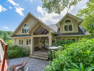 Luxury Custom Home in Keswick Hills