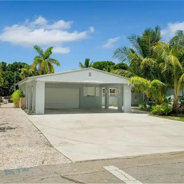 WATERFRONT GEM ON KRUEGER CREEK
