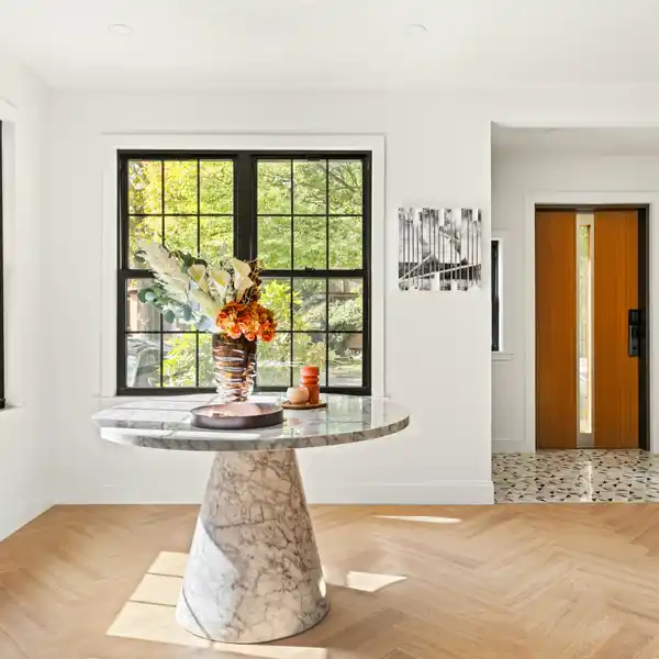 STATELY RESIDENCE COMBINES TIMELESS ELEGANCE WITH REFINED MODERN UPDATES