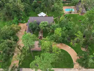 Prime Location in the Memorial Area